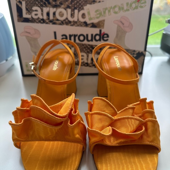 Larroude Selena Ruffle Sandals - Picture 4 of 5